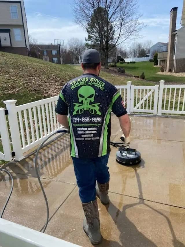 Cleaning concrete near Pittsburgh PA